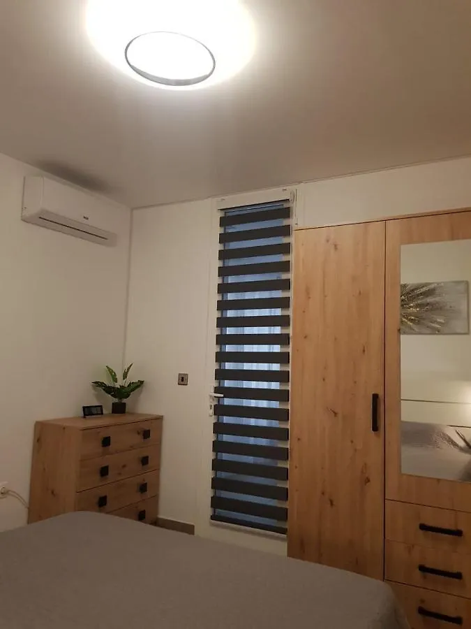 ארונה Family Comfortable Apartment ספרד